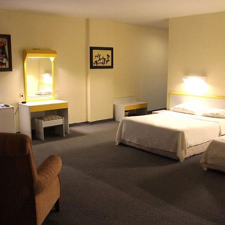 Merlin Beach Park Hotel Tosmur Экстерьер фото