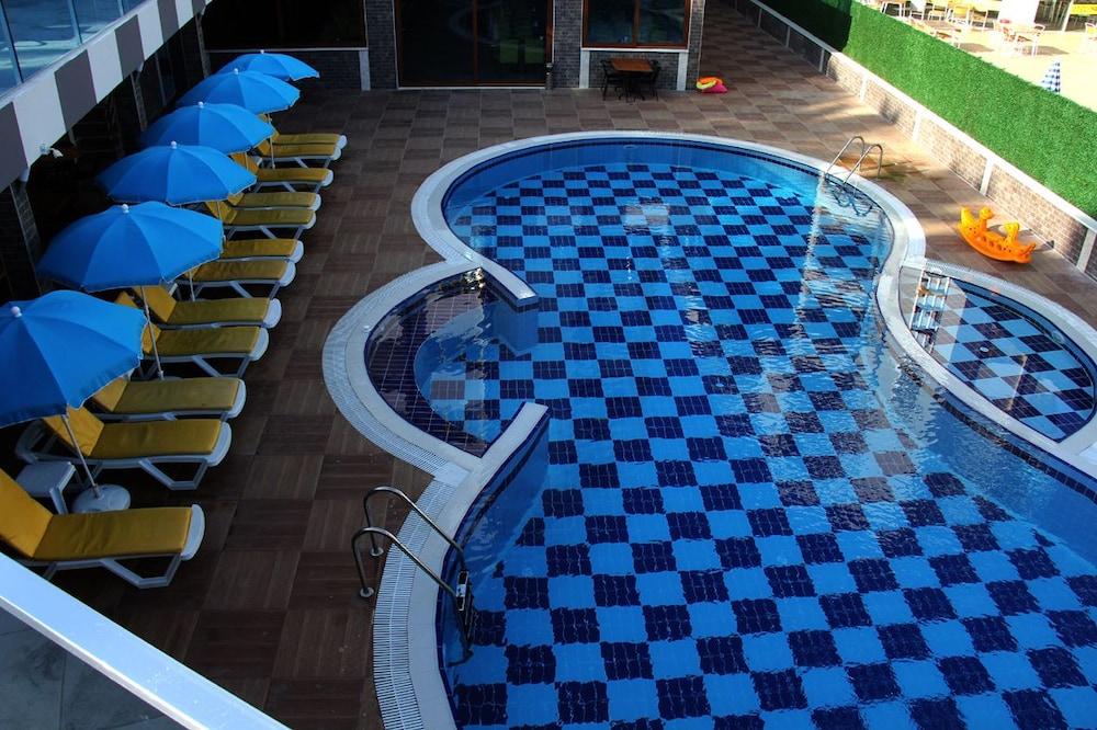 Merlin Beach Park Hotel Tosmur Экстерьер фото