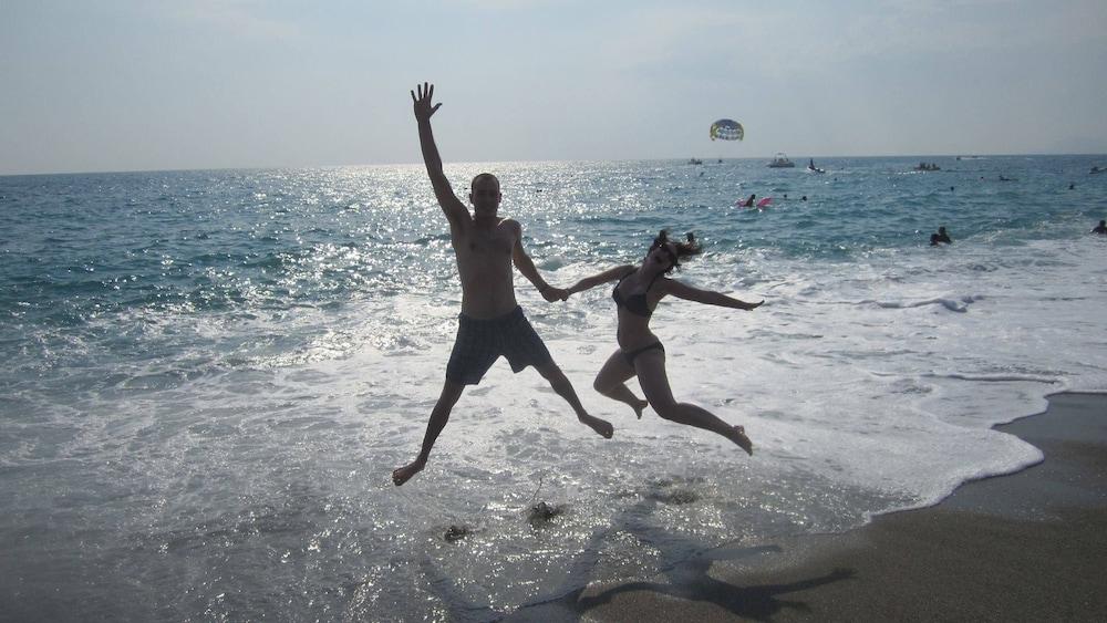 Merlin Beach Park Hotel Tosmur Экстерьер фото