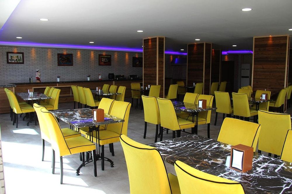 Merlin Beach Park Hotel Tosmur Экстерьер фото